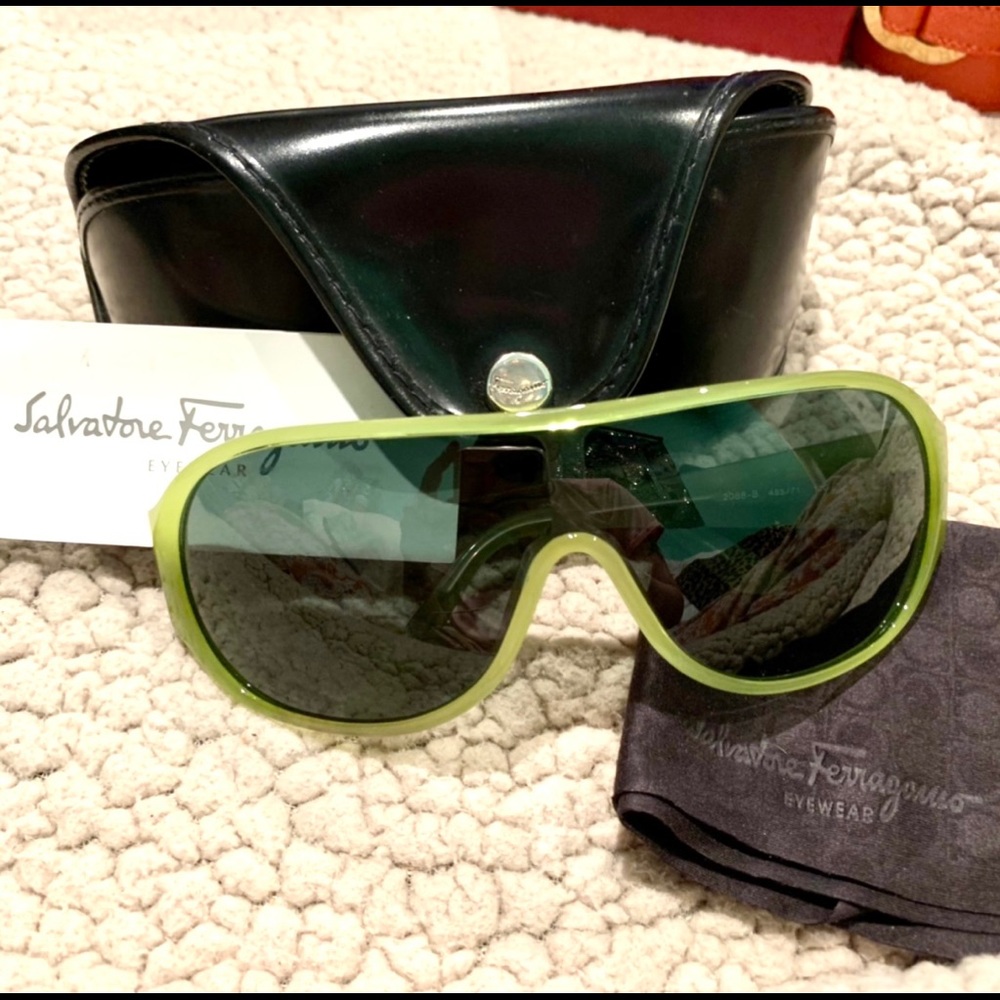 Salvatore Ferragamo sunglasses aviator